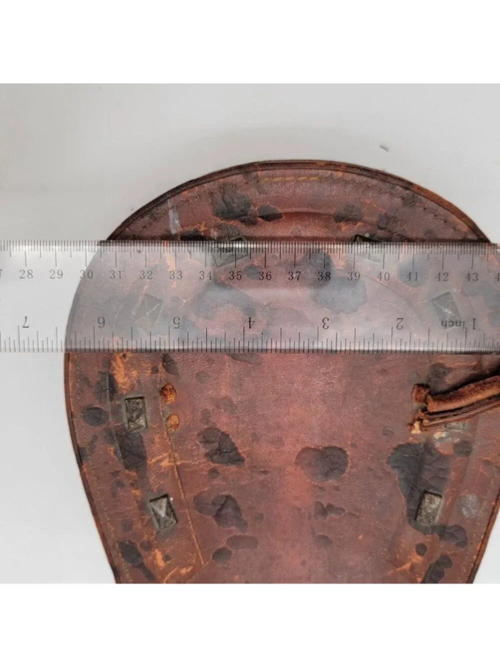 Antique Edwardian Antique Leather Collar Box